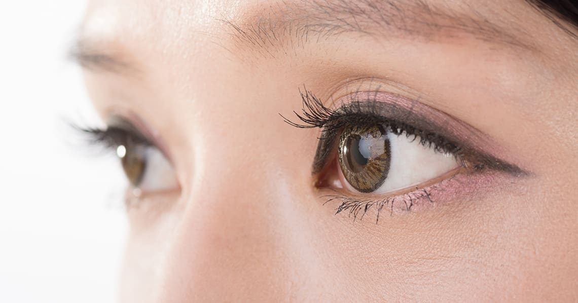 Fashion Meets Function: Colored Contacts Designed for Astigmatism